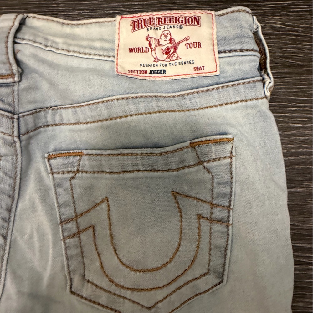True Religion Capris
